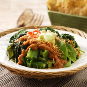 Pecel Madiun: Kuliner Khas Jawa Timur yang Melegenda