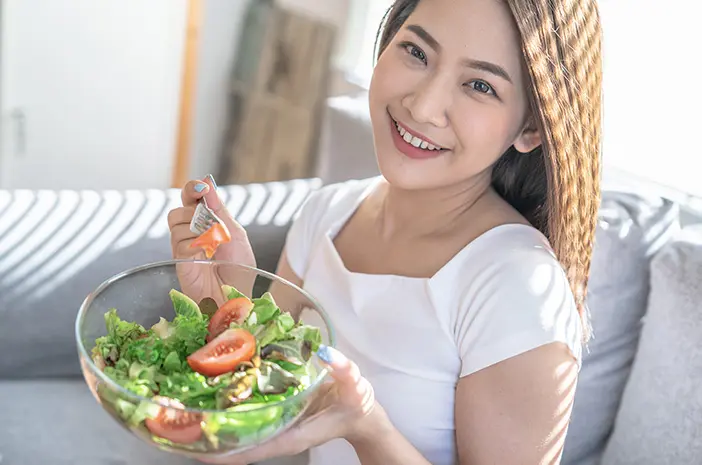 You are currently viewing Mindful Eating: Cara Makan Biar Nggak Kalap Lagi