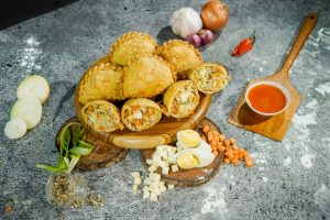 Read more about the article Jalangkote: Camilan Legendaris Makassar yang Nggak Pernah Bikin Bosan