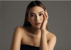 Read more about the article Shakilla Astari: Selebgram, Pebisnis Muda, dan Sosok Inspiratif di Balik Popularitasnya