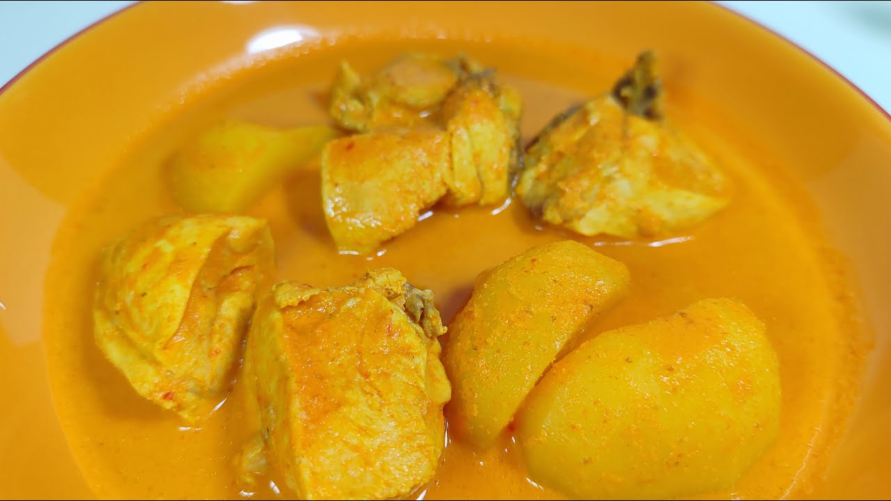 Mengapa Ayam Gulai Kentang Selalu Jadi Favorit