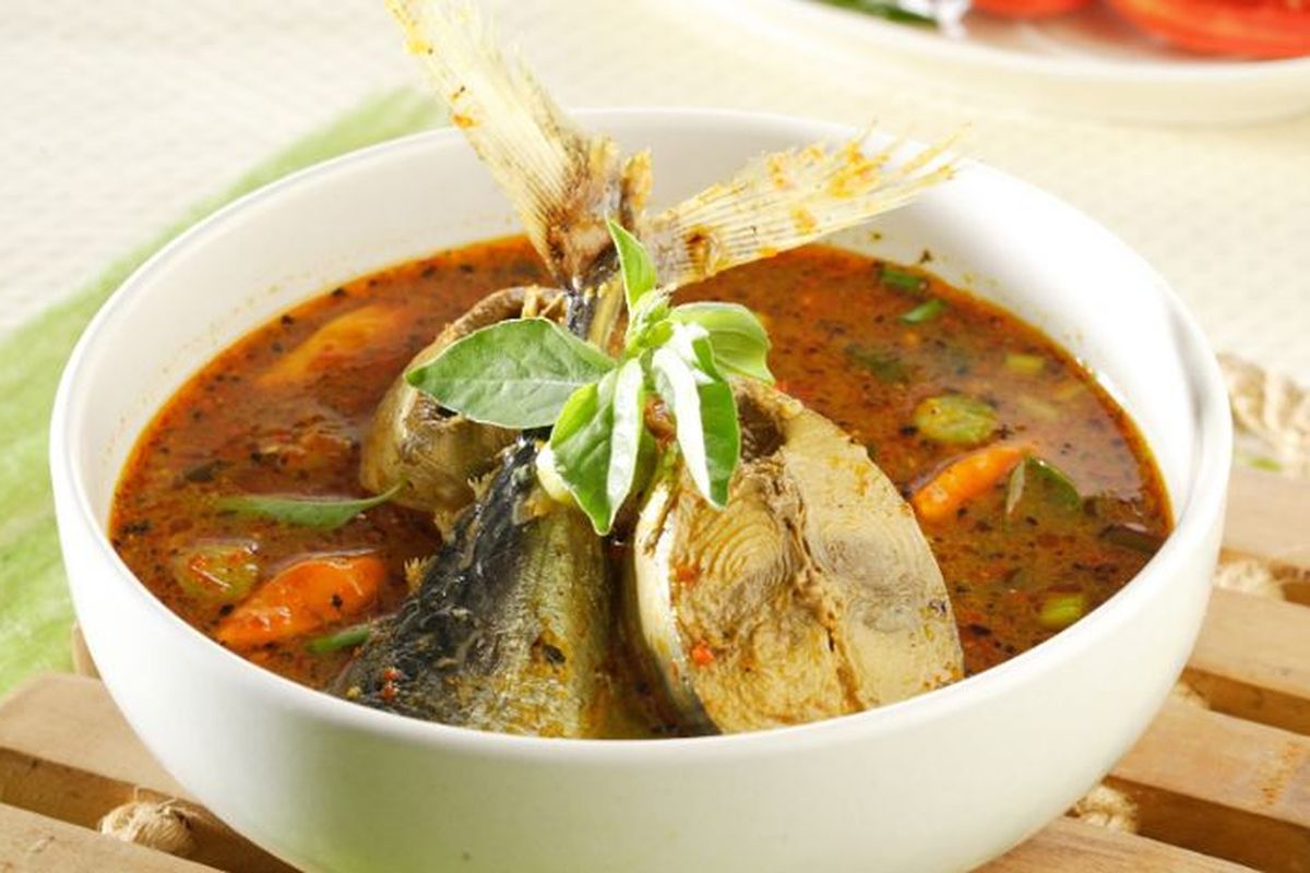 You are currently viewing Ikan Pindang Asam Pedas: Sensasi Rasa Tradisional yang Menghangatkan Jiwa