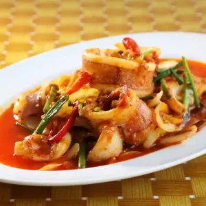 Sotong Asam Pedas: Resep Andalan Keluarga Nusantara