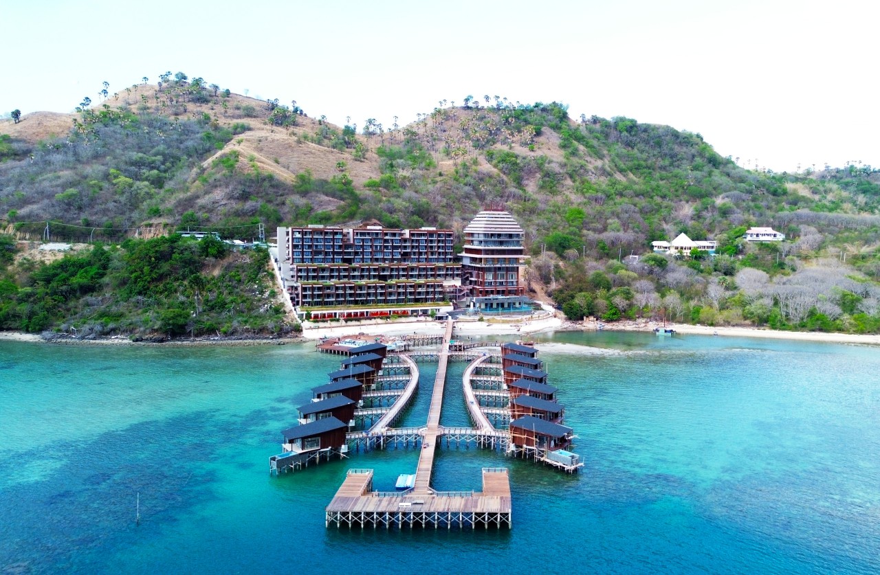 You are currently viewing Katamaran Resort, View Laut yang Bikin Liburan Lebih Berkesan