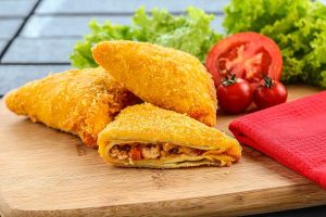 Read more about the article Risol Ayam Suwir Pedas, Camilan Favorit Semua Usia
