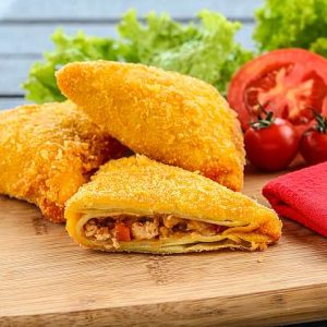 Risol Ayam Suwir Pedas, Camilan Favorit Semua Usia