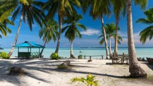 Read more about the article Pantai Ngurtafur, Surga Pasir Timbul yang Wajib Dikunjungi